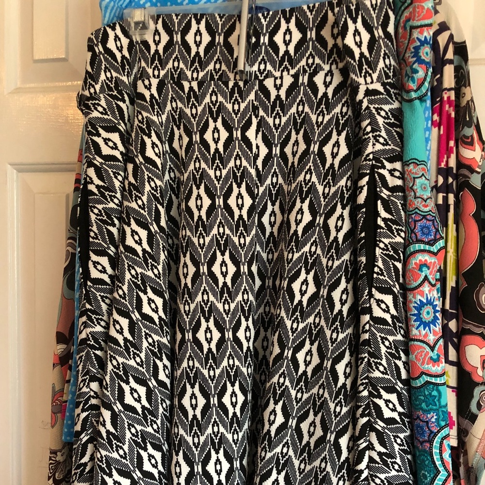 Agnes & Dora midi skirt, EUC, with pockets!!!
